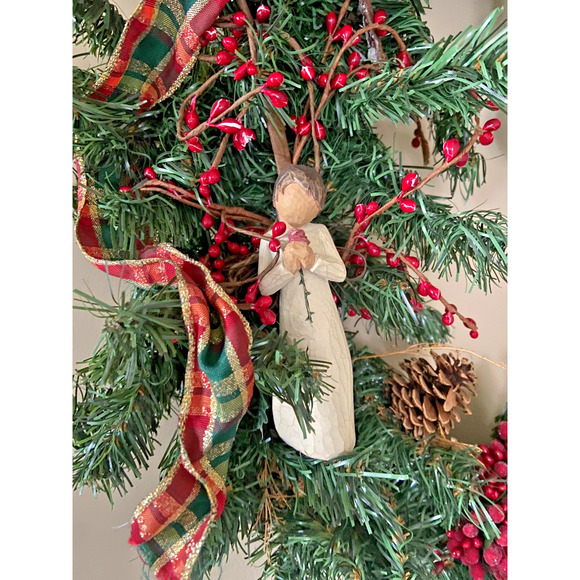 Handmade Willow Tree Angel Christmas 21" Wreath With Plaid Bow And Red Accents - Picture 2 of 11